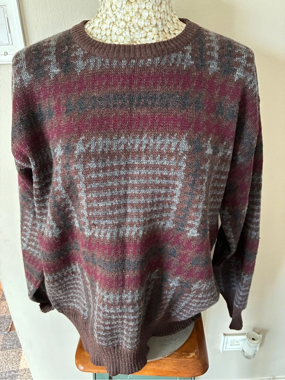 Vintage 80s 100% Men's Virgin Wool sweater
